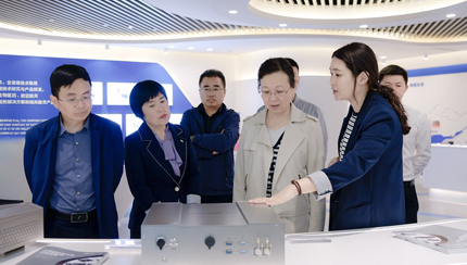 南通市通州區(qū)政協(xié)代表到訪青源峰達(dá)太赫茲科技考察科產(chǎn)融合新路徑