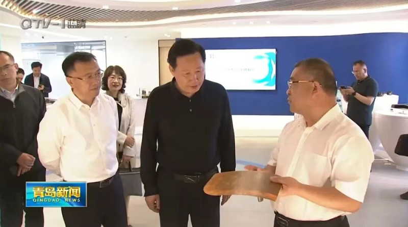 青島市人大常委會(huì)黨組書記、主任梅建華調(diào)研青源峰達(dá)太赫茲科技